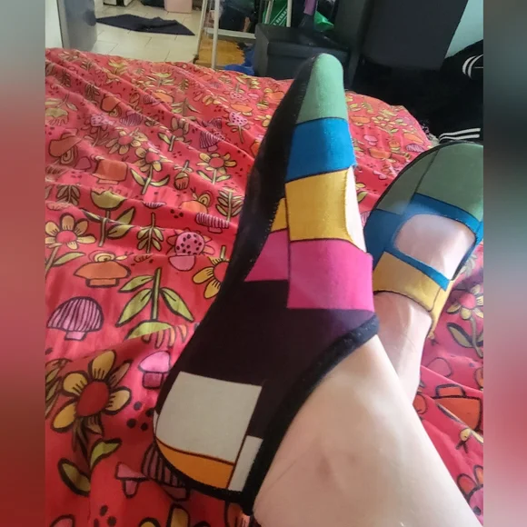 Nufoot Non Slip MaryJane Socks - Picture 2 of 3